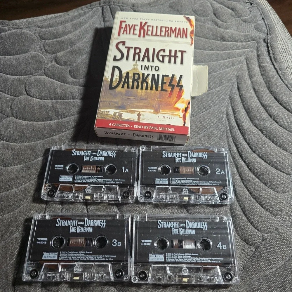 Audio‎ Book on Cassette Faye Kellerman Straight into Darkness